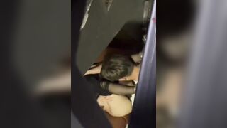 ❤️好奇心旺盛❤️ 若いカップルが階段の踊り場でセックスをしていた。男は力が弱すぎて、数回突き入れただけでペニスが萎えてしまった china 01-280426
