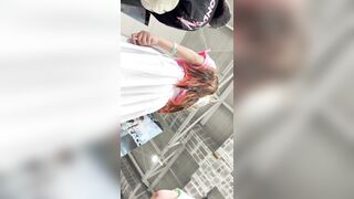 【KFC】完璧なスタイルを誇る絶世の美女――ボディコンスカートと黒のランジェリーを纏い、通りゆく誰もが思わず二度見してしまうほどの圧倒的な美し ipcam 3