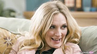 Mona Wales Enjoys Facesitting Her Stepdaughter Chloe_Temple OnlyFans