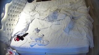 3-16 ホテル流出：隠し撮り映像 ❤️ ツインテールの可愛い子が「負け犬」彼氏に首を絞められ、激しく挿入される—終始「コンドームをつけて」と懇願 china ipcam 09-290426