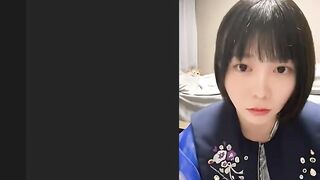 ステージ衣装をまとったアイドルがビデオ通話オナ jvip