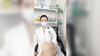 √ 病院に潜む巨乳淫乱女 [Wanwan] 病院の薬局で自慰行為 — 白い愛液をほとばしらせて（後編） china 2