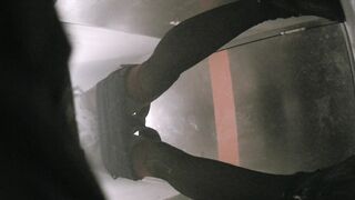 ナイトクラブの情景（後姿）：ストッキング、ハイヒール、そして大きなヒップ！［『Room』オリジナル版］ toilet 1 14-030526