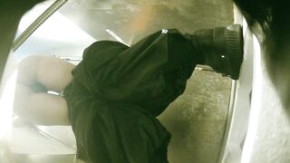 ナイトクラブの情景（後姿）：ストッキング、ハイヒール、そして大きなヒップ！［『Room』オリジナル版］ toilet 3 01-030526