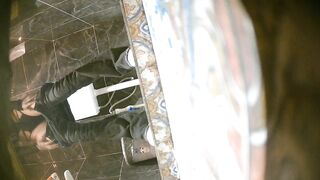 ナイトクラブの情景（後姿）：ストッキング、ハイヒール、そして大きなヒップ！［『Room』オリジナル版］ toilet 3 09-030526