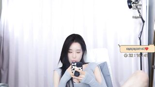 (한국야동) 탐폰끼고 방송하던 bj 뷸라 방종후 아랫도리 노출 korean porn vip