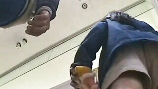 ローアングルエンジェルvol.01 voyeur jp