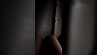 (한국야동) 엄빠 섹스하는 소리듣고 자위하는 딸내미의 온가족 섹스 korean porn vip