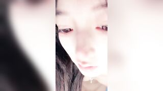 キャンパスの美少女・下級生【シャオ・ウェイナ】：超キュートで魅惑的――全裸ダンス、バイブ、そしてオモチャを使った自慰行為！ china 03-060526