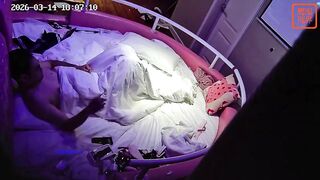 ⭐ホテルの隠しカメラ⭐ だらしない老人が若い女の子の体に悪夢のようなタトゥーを貼り付け、3日間楽しむ。 ipcam 008 070526