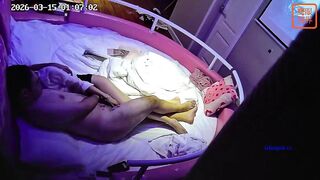 ⭐ホテルの隠しカメラ⭐ だらしない老人が若い女の子の体に悪夢のようなタトゥーを貼り付け、3日間楽しむ。 ipcam 010 070526
