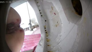【最高画質トイレショット】大学寮シリーズ：排便アルバム - 15時間、女子学生200人以上 toilet 2 11-120526