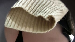 J△制服逆さ撮り032 濃い顔2人 再アップ voyeur jp 01-130526