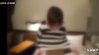 FC2PPV 4900284 【ゲッター・未修正】初めての生チンコ挿入で大絶叫ガチ狂いイキ!!本気のアクメ顔がヤバい!!ナマSEX2連発でレーザー大量射精!! jav