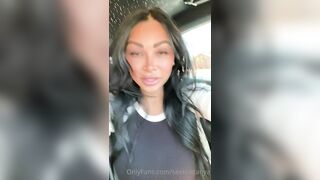 Brittanya Razavi Drills Her Ass In The Car OnlyFans