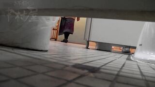 マ○コ丸見え！第三体育館潜入撮File004-File006 voyeur jp 160526