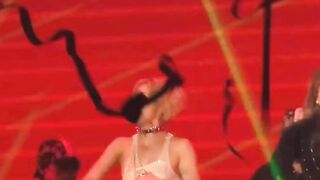 (한국야동) 2NE1 민지 깜짝 노출 korean porn vip