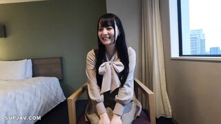 FC2PPV 4900698 【無修正】おじさんに何度も絶頂させられて本気汁もでちゃう美巨乳くるみちゃんにガチ生中出し♡ jav