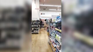 若ママさんの逆さパンチラ動画-静止画-１１５ voyeur jp 02-160526