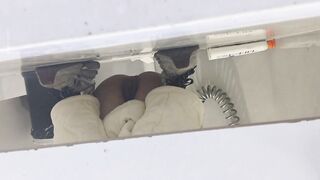 トイレカメラマスターの世界❤️ ビリヤード場の女子トイレをハンディカメラで覗き見。ビリヤードをしながらおしっこをする美しい女の子たちを撮影 toilet