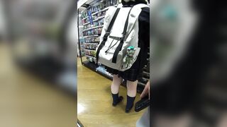 逆さ撮りの現場Premium３～重ね制服娘にお仕置き編～ voyeur jp 160526