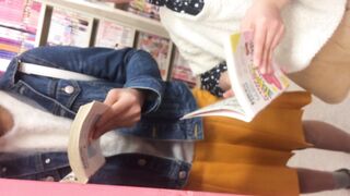 ロリ風を逆さ撮り3 まさかの盗撮バレ voyeur jp 160526