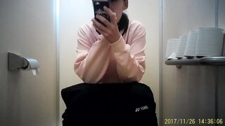 Tennis㊴ ４名収録！お腹が痛くていきみ顔＆中腰おしっこ娘＆美人なお姉さん(^o^)／ voyeur jp 160526 03