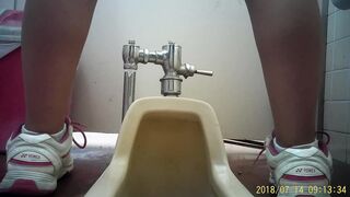 スポーツ大会㉞ ビラビラ丸見え娘ちゃんのアナルがヒクヒクしちゃってます( ;∀;) voyeur jp 160526