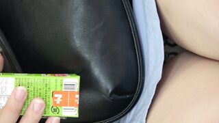 [4K動画][マスク顔出し]ずっと丸見え、2アングルとも丸見えです、夏休みで安心しきってます、申し訳ないですがマスクです[ドアッ voyeur jp 170526