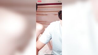 17歳か18歳の少女4人が、眼鏡をかけた男に残忍なレイプを受けた。彼女たちにとって、コンドームなしで3人で性行為をし、膣内挿入されるのは初 china 06-170526