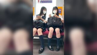仲良し超絶JK風制服S級美女の対面エロ過ぎるミニスカ生脚113 voyeur jp 170526