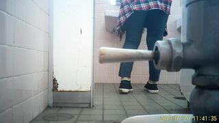 秘密の公園トイレ voyeur jp 170526 08