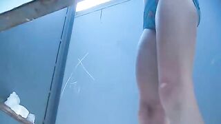 【前編】これはスゴい♥ 美女が美女を隠し撮り♥リアルすぎる本物♥着替え盗撮 盛合せ♥ 08 voyeur jp 170526 02