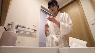 【本気盗撮】勃起を誘うきれいなピンク乳首 小さなプルルンのおっぱい娘 全裸シャワーを思う存分に盗撮 voyeur jp 170526