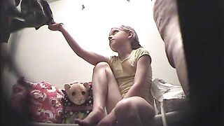 金髪少女たちのお着換えタイム！！ voyeur jp 170526 01