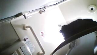 制服の多い新幹線トイレ voyeur jp 170526