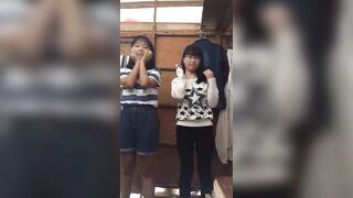 モジモジして脱ぐ2人組 voyeur jp 180526