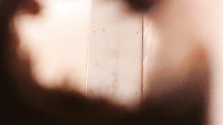 令和 有名パンケーキ店員 トイレ 2⃣ voyeur jp 180526