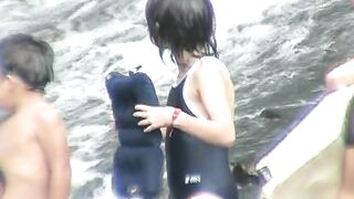 少女の川遊び① voyeur jp 180526