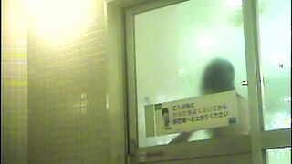 銭湯 裸で歩き回るお姉さん達 voyeur jp 180526