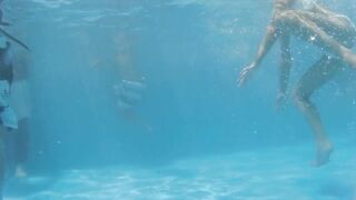 プールでの水中風景 見えてない世界 voyeur jp 180526