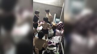 部活終わりに階段で着替える voyeur jp 180526