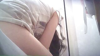 無）洋式カメ究極のぞき女子トイレ盗撮 3 voyeur jp 180526