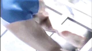 スクール水着でミニウォータースライダー voyeur jp 180526
