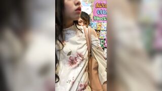 お姉さんの逆さパンチラ動画-静止画-１１３ voyeur jp 02-190526