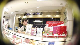 店員撮り５０-外に出てきて-洋菓子売り場の店員さん voyeur jp 01-190526