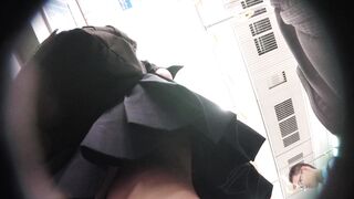 fhd-bri10-jc-jk-激カワ美少女のハミパンと生意気系jkに粘着撮り顔出し voyeur jp 01-190526