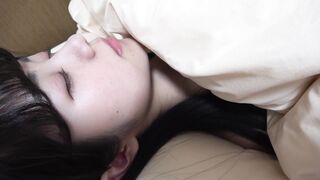 民泊いたずら-10代の九州地方で強豪野球部のマネージャーやってるjkアイドルグループのライブで上京を睡眠中に痴漢して精子ぶ voyeur jp 01-190526