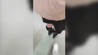 [レコ大受賞者相互FF(下)高画素]駅で引き継いだ謎のJD。下半身をボコボコにしているとこを2000万画素超えで voyeur jp