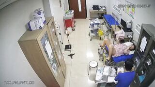 【ハッキングされたカメラ】一般病院の婦人科における妊婦の膣内診【あるウェブサイトからのオリジナル版】 ipcam 1 (12)